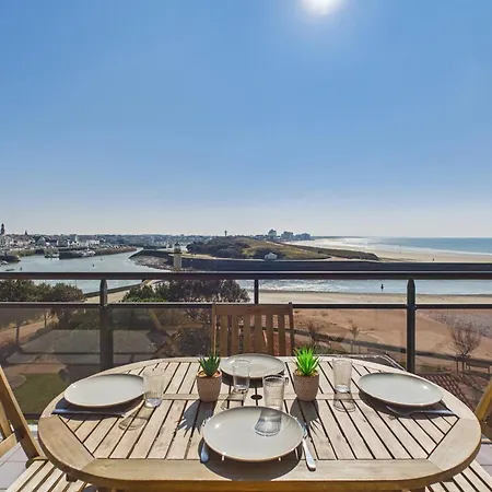 Vue A 350m De La Pour 4 Appartement